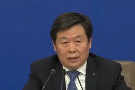 徐显明：今年重点推进政务处分法、监察官法立法工作视频封面