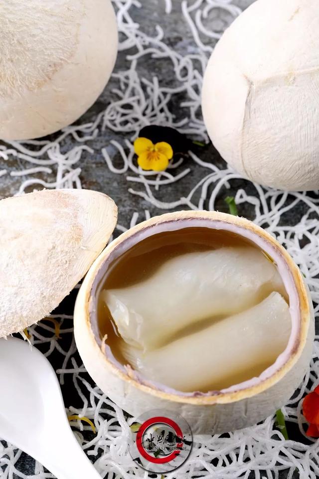 椰皇花胶鸡汤 2026年椰皇花胶煲鸡汤的功效