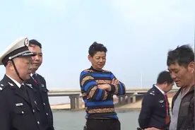 鄱阳湖正式进入禁渔期视频封面