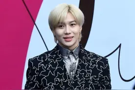 EXO吴世勋SHINee泰民出席首尔时装周 两大男神齐登场帅出不同风格图片
