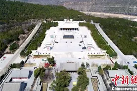 航拍陕西延安黄帝陵图片