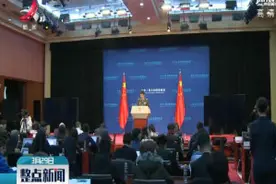 国防部：新的文职人员制度比较优势和综合效益逐步显现视频封面