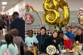 超暖！80岁门卫去小学上班 进门发现全校孩子为他庆生图片