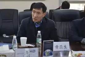 黄亚生：弱者的武器——从美国"抗议警察暴力执法"游行谈起图片