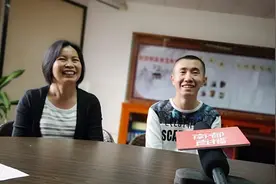 听障孩子大学圆梦！他成为中山今年第一个被本科录取的聋人视频封面