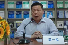 全国首家肺癌免疫门诊启动，肺癌大咖吴一龙详细回答粉丝提问！视频封面