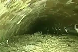 破纪录！105吨混凝土堵塞100米长下水道，伦敦得花数十万英镑清理视频封面