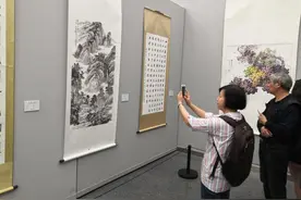 讴歌“一带一路” 悲鸿、大千传人笔墨展现时代巨变视频封面