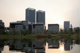 推动高质量发展丨四川天府新区致力发展新经济产业视频封面