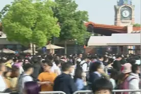 人山人海！迪士尼度假区迎来大客流，今天乐园已停止现场售票视频封面