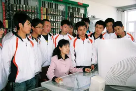 甘做无名引路人——记黑龙江交通职业技术学院教师王燕梅图片