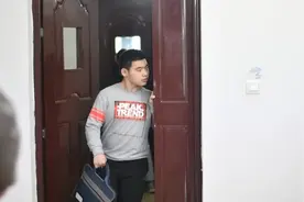 脑瘫大学生李硕的大学生活视频封面
