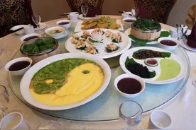 桑叶桑根桑葚齐上阵！乐至蚕桑宴让你大饱口福视频封面