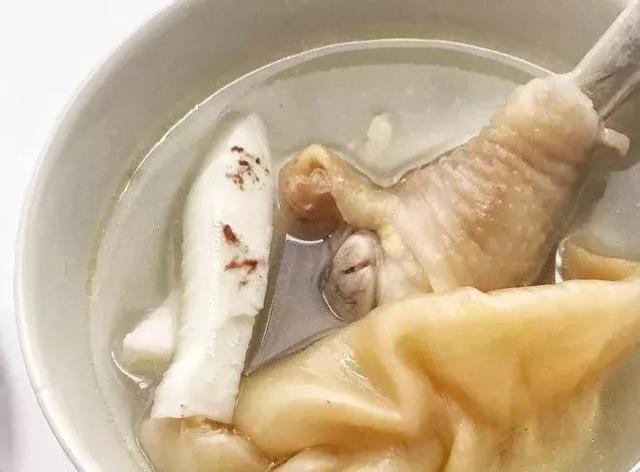 椰子花胶煲鸡汤的好处 2026年椰子花胶煲鸡汤的好处与功效