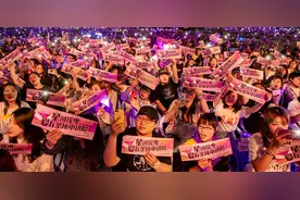 JJ林俊杰“圣所”沈阳站透露即将推出新歌引期待 惊喜改编实力演绎《起风了》引发破亿热议图片