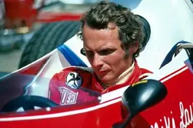 F1传奇尼基·劳达去世！曾三次问鼎世界冠军图片
