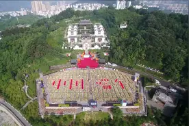 湖北屈原故里：万人齐包红心粽视频封面