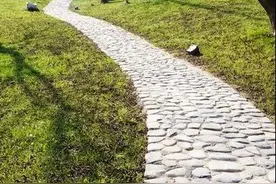 这类人运动需要注意，千万别走石子路！图片