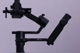 飞宇稳定器AK4500评测：可自定义，性能全面的稳定器图片