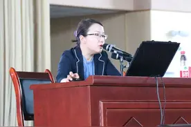 军事专家李莉做客宁夏高校思政课讲堂图片