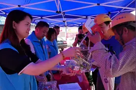 【五湖四海•一起同行】风雨挡不住我们工会服务的热情图片