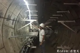 雄楚大道电力隧道全线贯通，全长4.4公里铺设6条高压线，惠及光谷数十万人图片