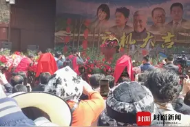 范伟向封面新闻证实将与赵本山再度合拍《刘老根3》 破除“不和”传闻视频封面