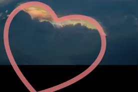 广州被“彩虹云”刷屏，摄影师拍下云朵的变化，还藏着爱的形状图片