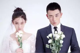 张馨予何捷夫妇现身房管局，她产后身材恢复神速，美出新高度图片