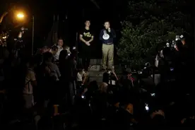 谴责暴力分子后被人公然贴标语侮辱 港大校长再次表态图片