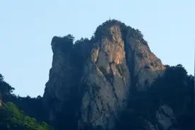 你发现没？白云山有个骆驼峰图片