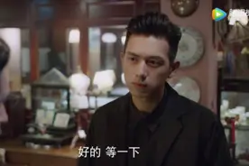 佟年强占百万项链，韩商言霸气护妻惨遭姑姑怒怼，吴白成吃瓜群众图片