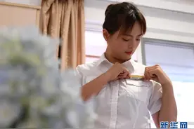 “95后”动车组女副司机金婉鑫上岗记图片