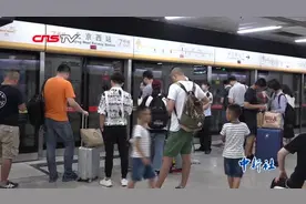 优化夜间交通便利民众出行 北京地铁再有线路延长运营视频封面