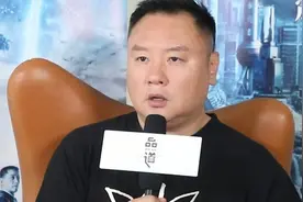 对话滕华涛：《上海堡垒》鹿晗和舒淇的CP感强反而就不对了？视频封面