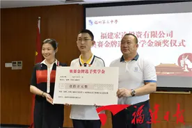 连赶路都刷题，国际信息学金牌不简单图片