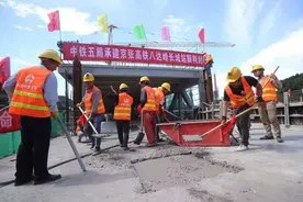 年底坐京张高铁可直达八达岭长城景区图片