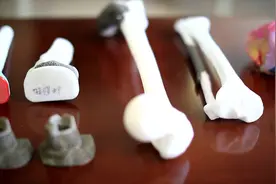 2019重庆智博会｜“私人订制”的3D打印人体组织移植距您有多远？视频封面