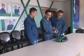 高效！智能读数设备让变电站抄表不再难视频封面