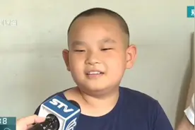 安徽小男孩来上海求医，乐观坚强惹人怜爱：妈妈你不要掉眼泪！视频封面