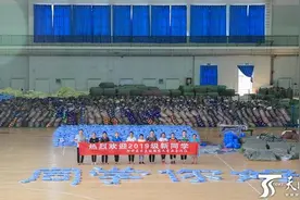 昌吉学院新生的被褥，来自柯坪县吐拉村图片