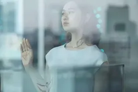 杭州28岁白富美谈了13个男友，对方全都被她甩了！说起原因她很痛苦图片