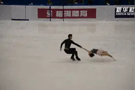 2019/2020花滑全锦赛：彭程/金杨领跑双人滑短节目视频封面