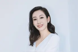 好戏不怕晚 秦海璐：演《老酒馆》是一次圆梦之旅图片
