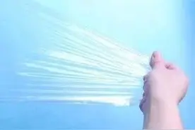 保鲜膜包装上有这3个字母的，请不要放进微波炉图片