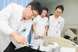 济南市中心医院治疗罕见病例——吉兰-巴雷综合征变异型图片
