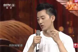 北京小伙普及“导引术”，现场养生教学调理身体，快点学起来视频封面