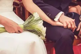 在爱的人面前低个头，不丢人图片