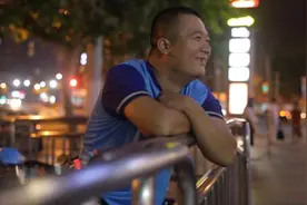外卖“单王”和他们的夜