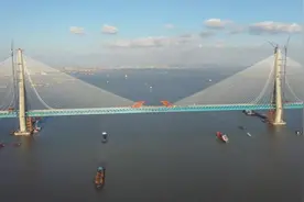 世界最大跨径的公铁两用斜拉桥就在长江视频封面